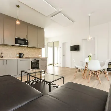 House With Hot Tub * Паланга