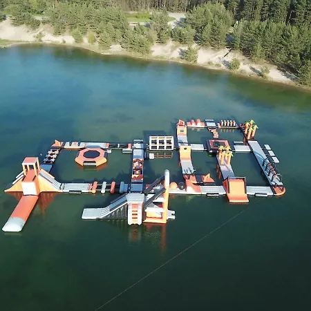 House With Hot Tub *