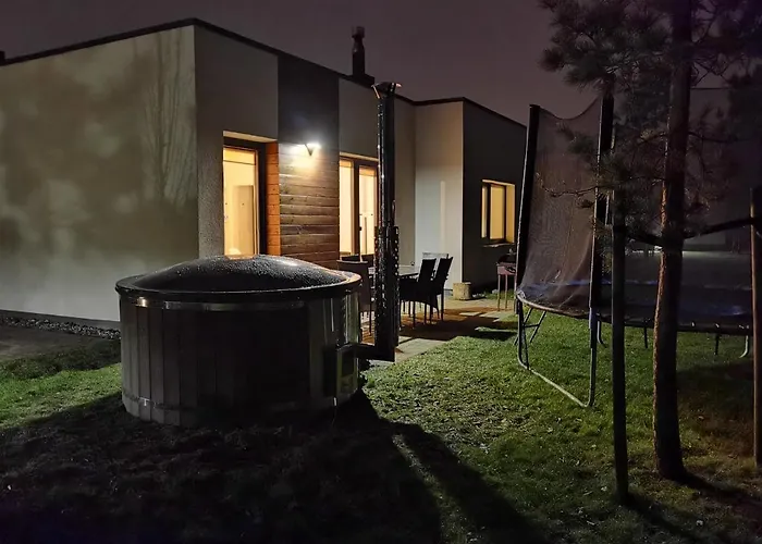 House With Hot Tub Vakantiehuis