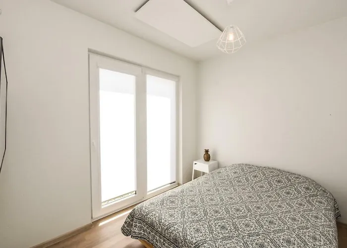 Vakantiehuis House With Hot Tub *