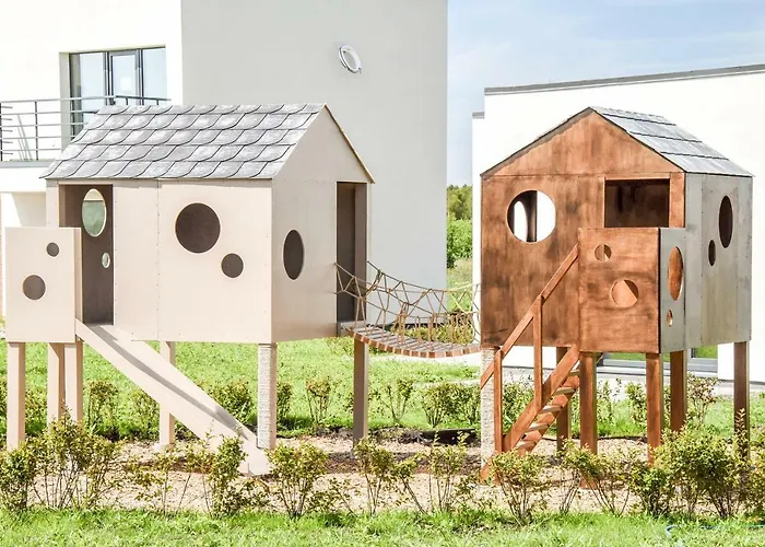 House With Hot Tub פלאנגה